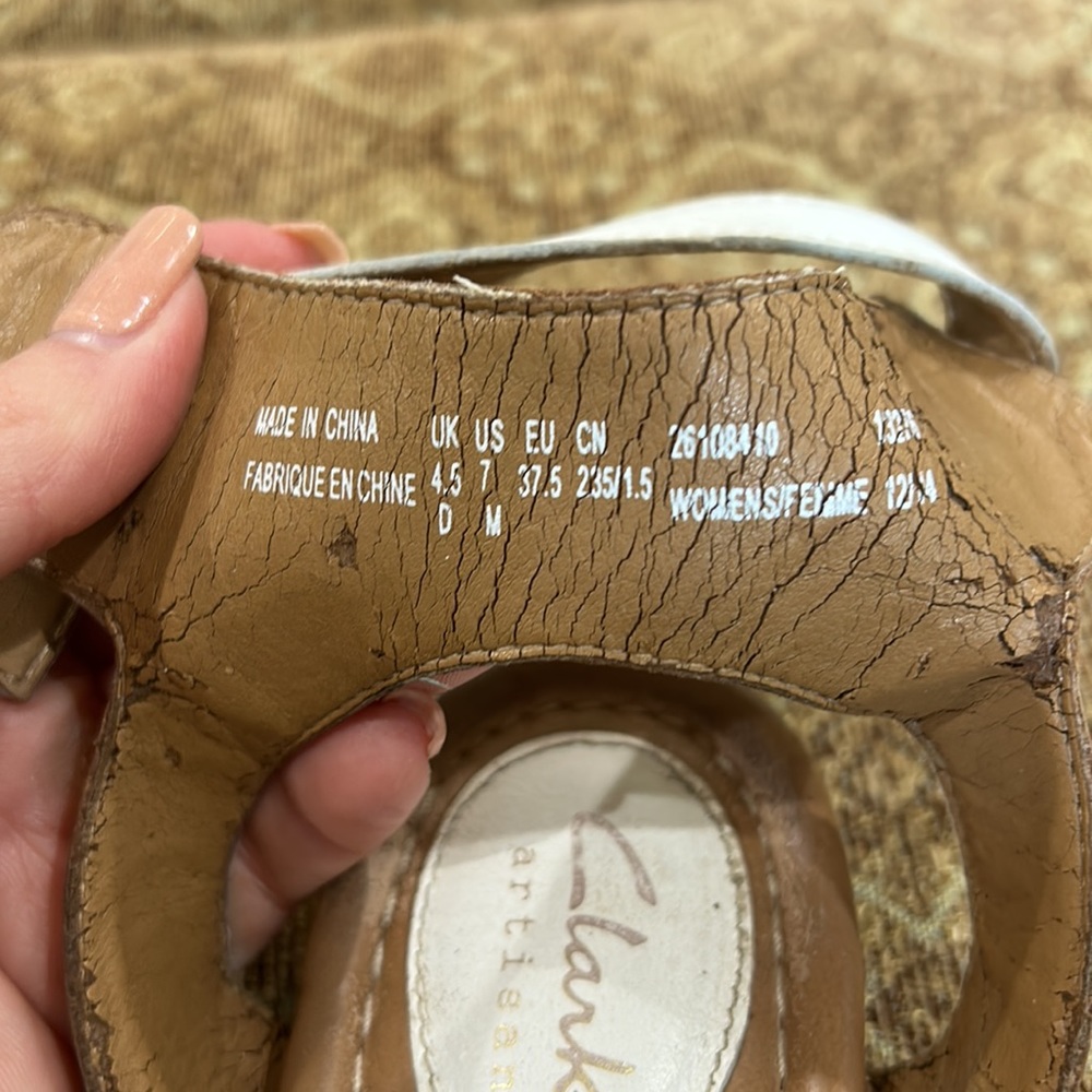 Clarks Sandals - Picture 6 of 10
